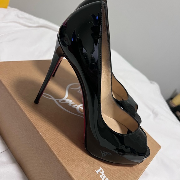 Christian Louboutin New Very Prive - Picture 1 of 6